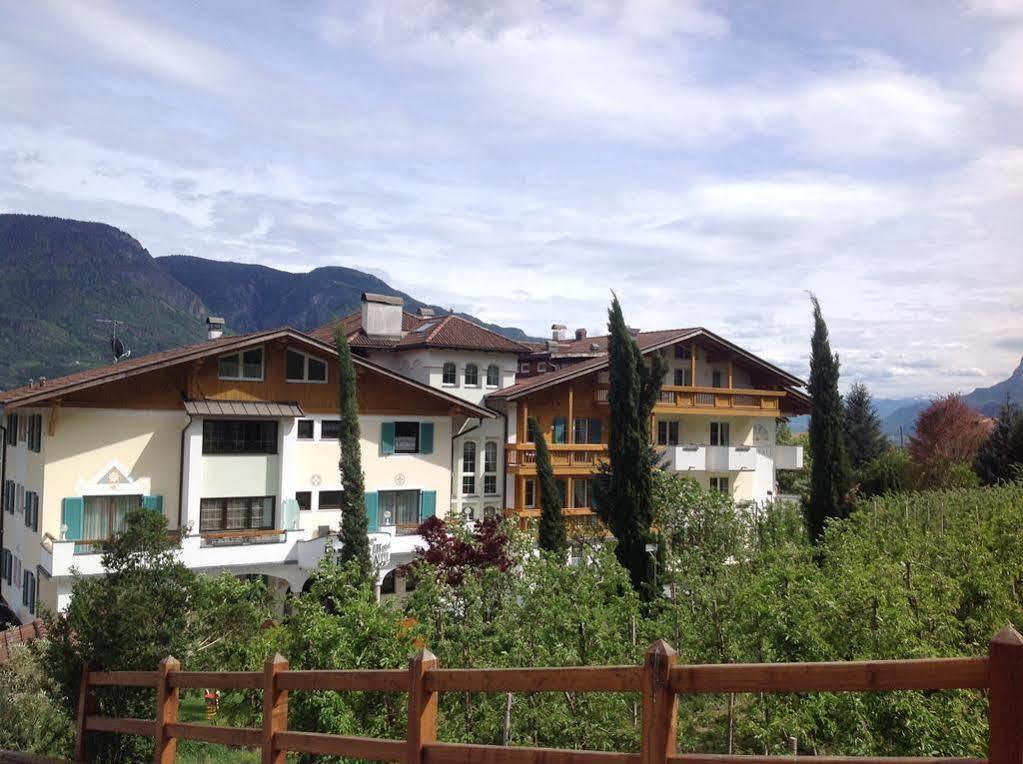 Landhaus Hotel Kristall Marlengo Exterior photo